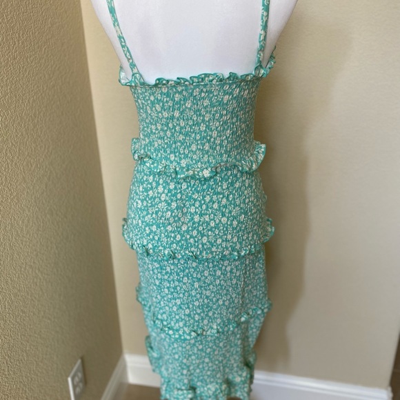 NWT No Boundaries Smocked Sun Dress - Picture 4 of 6